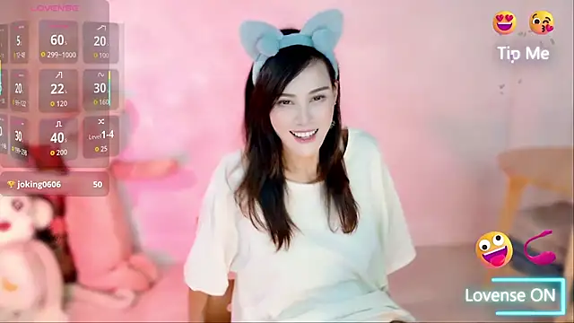 LunaBelle1984 online show from September 17, 4:09 pm