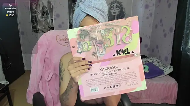 Medussa katt online show from September 30, 6:14 pm