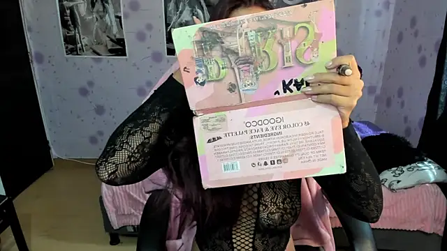 Medussa katt online show from November 24, 7:14 pm