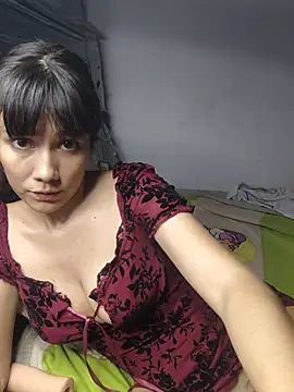 yulicita cos online show from June 2, 2:44 am