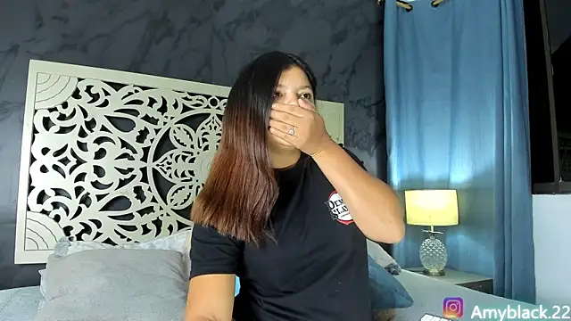 Snapshot of Amyblack__ chatting on September 22, 1:22 am Amyblack online show from September 22, 1:22 am