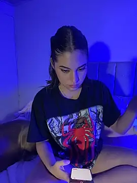 Nani rosse  online show from September 10, 2:21 am