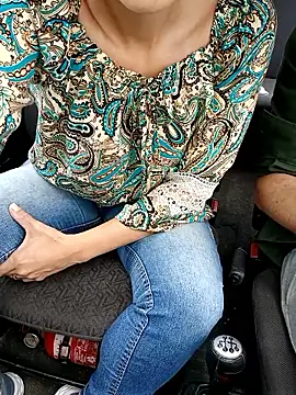 Snapshot of fuck_couple69 chatting on November 24, 4:40 pm fuck couple69 online show from November 24, 4:40 pm