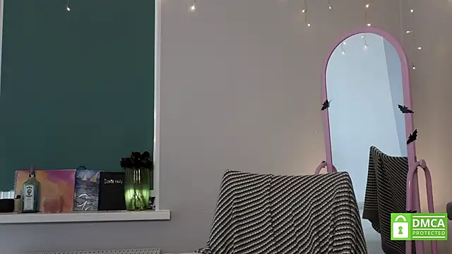 sweetuniporn online show from May 16, 7:51 am