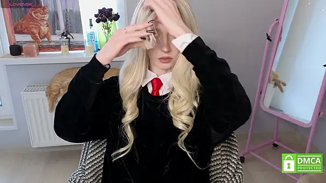 sweetuniporn online show from March 20, 7:31 am