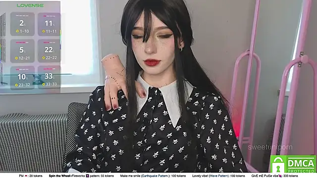 sweetuniporn online show from September 24, 11:50 am