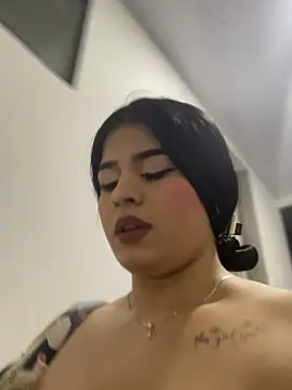 Kariina  69 online show from May 7, 1:10 am