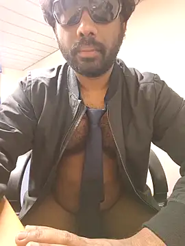 UrbanUtopia online show from April 15, 12:27 am