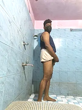 Snapshot of UrbanUtopia chatting on October 5, 5:14 pm UrbanUtopia online show from October 5, 5:14 pm