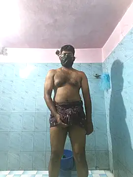 Snapshot of UrbanUtopia chatting on October 6, 11:33 am UrbanUtopia online show from October 6, 11:33 am