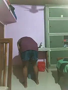 Snapshot of UrbanUtopia chatting on October 14, 5:13 pm UrbanUtopia online show from October 14, 5:13 pm