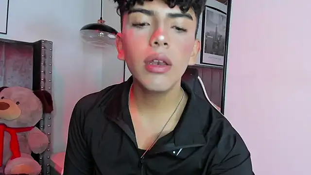 Snapshot of Niick_Twink chatting on September 15, 7:36 pm Niick Twink online show from September 15, 7:36 pm