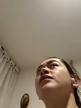 sophiaarenas online show from February 24, 12:11 am