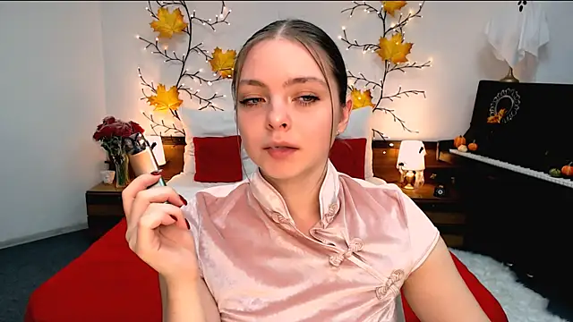 marshmallowee online show from November 11, 9:15 am