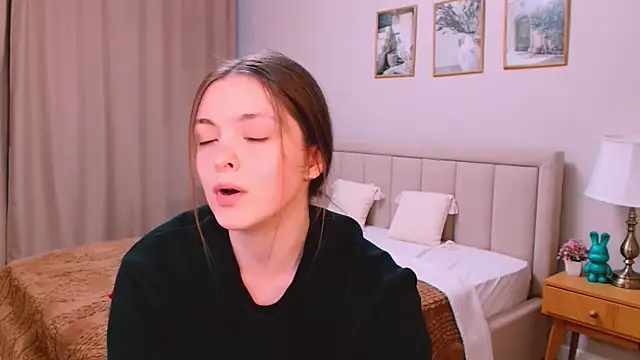 marshmallowee online show from February 25, 3:34 pm