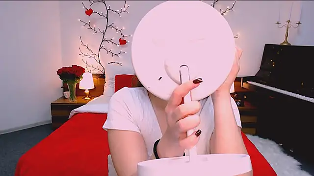 marshmallowee online show from December 16, 1:37 pm