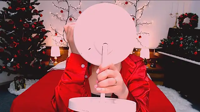 marshmallowee online show from December 17, 8:14 pm