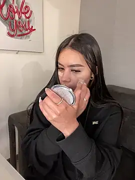 Snapshot of Cristina_pinkk chatting on October 31, 2:41 am Cristina pinkk online show from October 31, 2:41 am