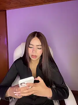 Cristina pinkk online show from March 31, 1:29 am