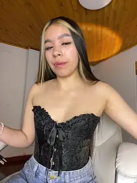 Snapshot of Cristina_pinkk chatting on September 10, 2:21 am Cristina pinkk online show from September 10, 2:21 am