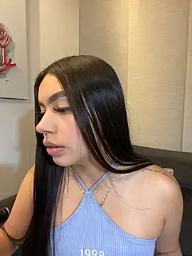 Snapshot of Cristina_pinkk chatting on November 8, 2:48 am Cristina pinkk online show from November 8, 2:48 am