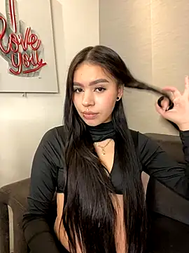 Snapshot of Cristina_pinkk chatting on November 20, 3:07 am Cristina pinkk online show from November 20, 3:07 am