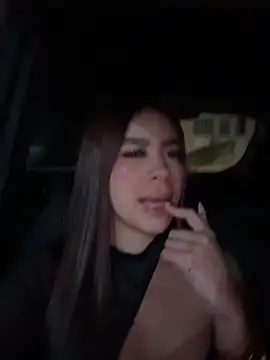 Cristina pinkk online show from April 11, 1:35 am