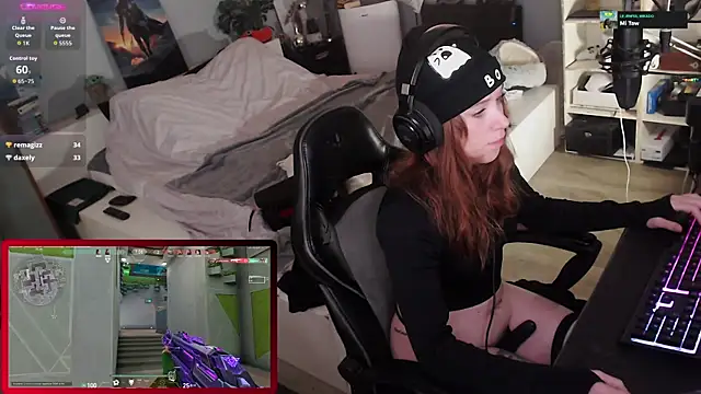 Horny Makima online show from October 24, 9:19 am