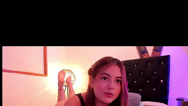 mialeia01 online show from June 25, 9:31 pm