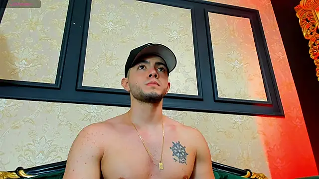 Snapshot of GrantBlake chatting on February 11, 6:02 am GrantBlake online show from February 11, 6:02 am