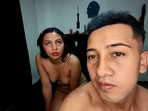 Snapshot of Hotsubmissive chatting on March 22, 5:31 pm Hotsubmissive online show from March 22, 5:31 pm