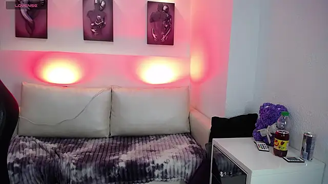 Robbin Blaze online show from November 25, 5:19 am