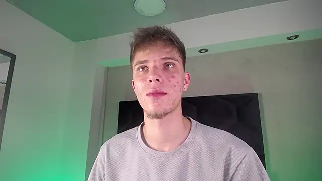 Robbin Blaze online show from March 31, 10:01 pm