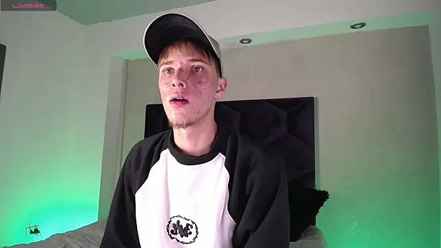 Robbin Blaze online show from April 8, 4:58 am