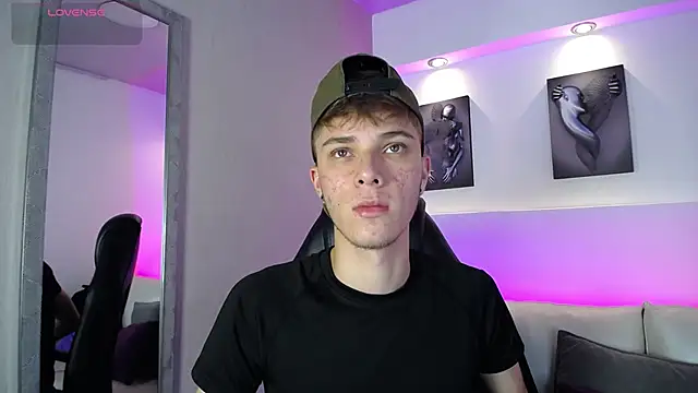 Robbin Blaze online show from December 3, 5:08 am