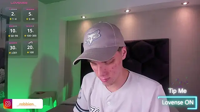 Robbin Blaze online show from April 13, 4:27 am