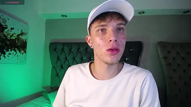 Robbin Blaze online show from April 11, 6:21 am