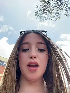 Baby  Otaku online show from April 4, 5:41 pm