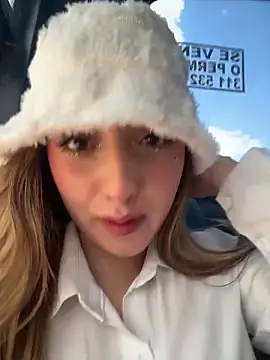 Baby  Otaku online show from February 25, 6:08 pm