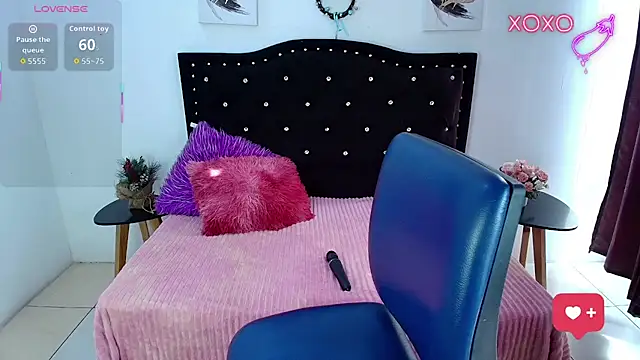 Ariana F W online show from March 3, 1:40 pm