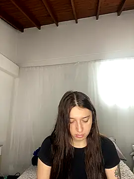 Mia  Gray online show from November 21, 7:13 pm