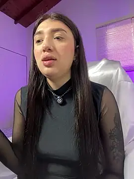 Mia  Gray online show from April 8, 5:14 pm