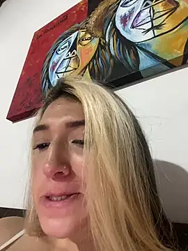 Mia  Gray online show from March 22, 11:31 pm