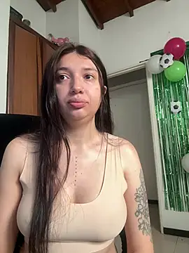 Snapshot of Mia__Gray chatting on June 11, 4:15 pm Mia Gray online show from June 11, 4:15 pm