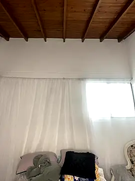 Mia  Gray online show from November 13, 6:12 pm