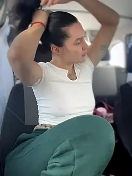 MeekyRich online show from November 12, 4:05 am