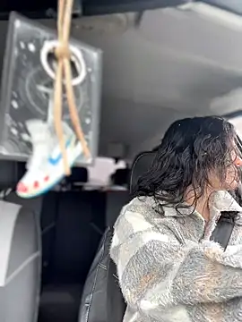 MeekyRich online show from March 29, 4:36 am