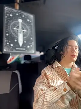 MeekyRich online show from April 5, 2:07 am