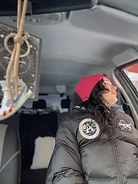 MeekyRich online show from March 16, 3:14 am