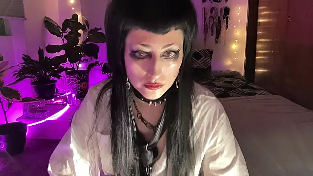 ELENA UMBRA online show from May 17, 1:38 am